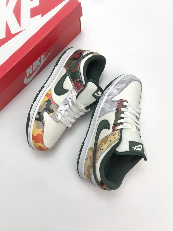Nike Dunk Low SE Sail Multi-Camo - Image 3